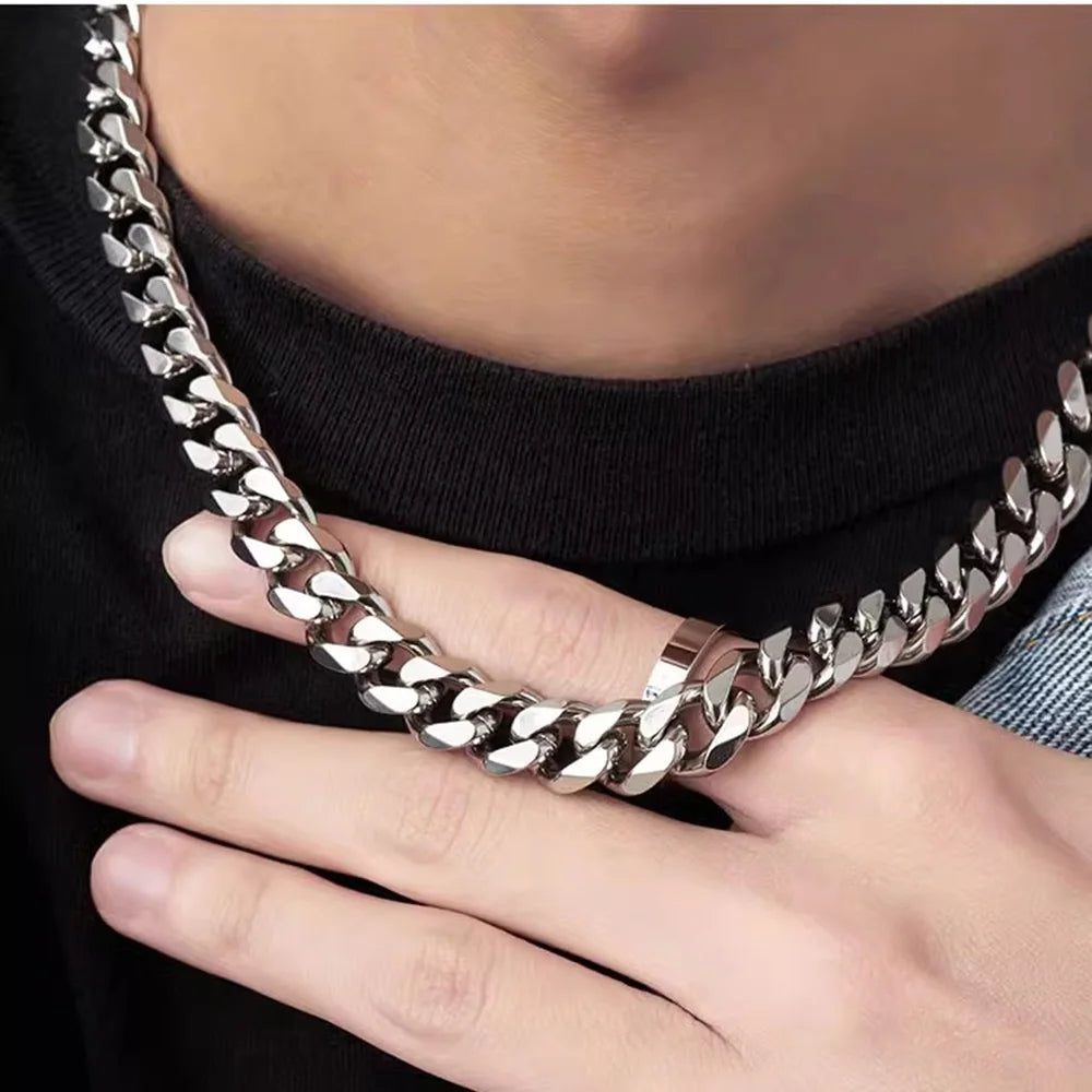 The Signature Chain